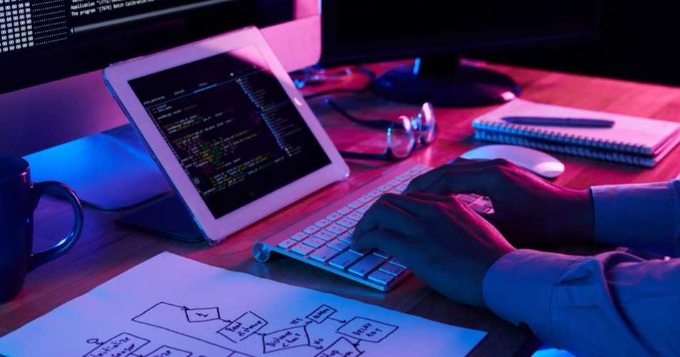 Como funciona uma software house?